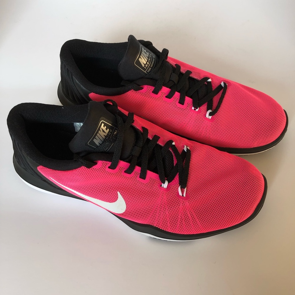 Nike Neon Pink Tennis Shoes